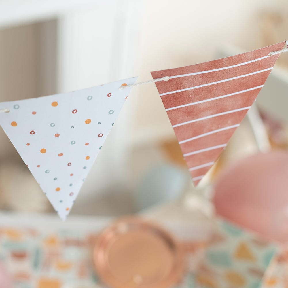 Happy Day Girlande inkl. Konfetti