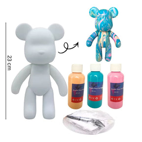 Bär mit Gießfarben