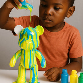 Bär mit Gießfarben